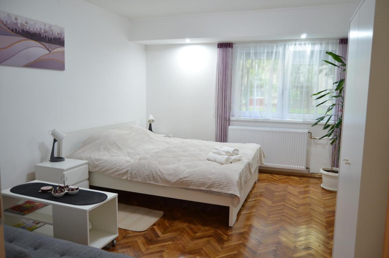 Mikmari Apartman Subotica Exterior photo